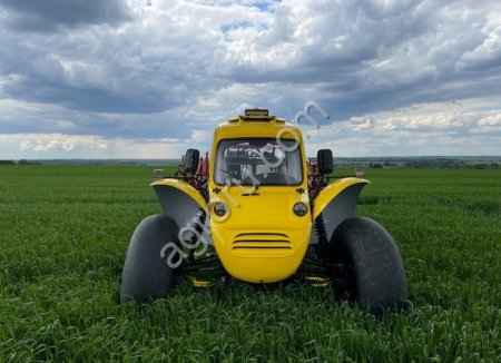 Опрыскиватель на шинооболочках