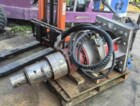 Гидровращатель для экскаватора PB rock ADU 1500