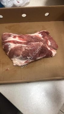 Полуфабрикат мясной из свинины крупнокусковой бескостный категории А замороженный  Карбонад (шея)