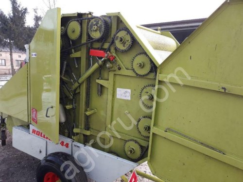 Пресс -подборщик Claas Rollant 44