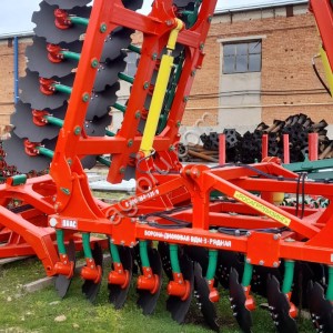 Борона дисковая БДМ-8х3ПК-ШКС (трёхрядная)