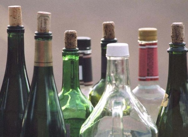 У северодонецкого алхимика изъяли 28 тыс. бутылок водочного суррогата