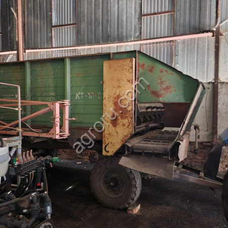 Прицепной кормораздатчик КТ-10-01