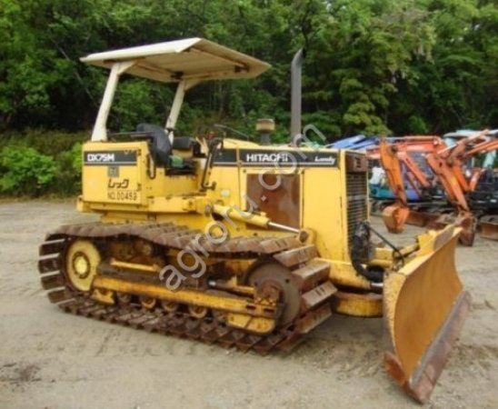 Гусеничный бульдозер Hitachi DX75M-D