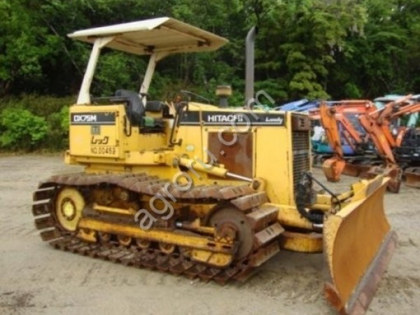 Гусеничный бульдозер Hitachi DX75M-D