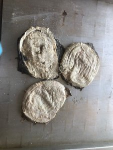 Книжка говяжья солёная прессованная