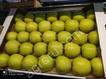 Яблоки оптом Голден 1 сорт 70+ от производителя