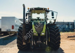 Трактор Claas XERION