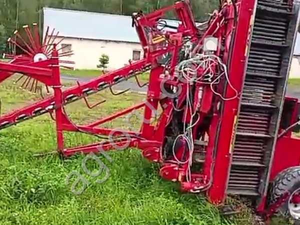 Морковоуборочный комбайн Weremczuk ALINA ECO Z815/2