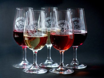 Роспотребнадзор за 2010 год забраковал более 2,2 млн литров молдавского вина