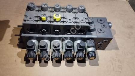 Распределитель гидравлический Claas 106617.0