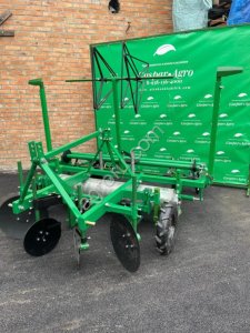 Плёнкоуклaдчик-гpядoобразoватель тяговогo типа