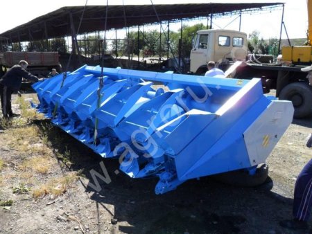 Жатка кукурузная на Дон-1500 КМС-8