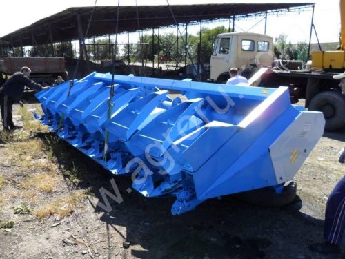 Жатка кукурузная на Дон-1500 КМС-8