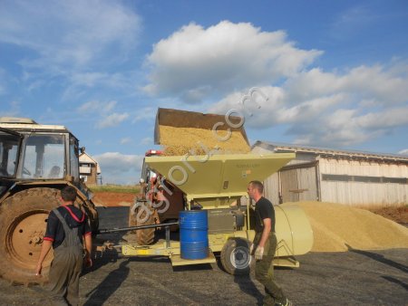 Дробилка влажного зерна ROmiLL CP1 Little