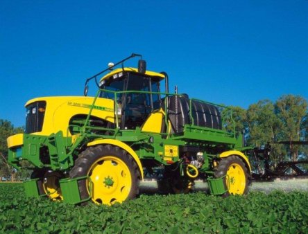 Аграрии республики ведут активную работу по обработке посевов