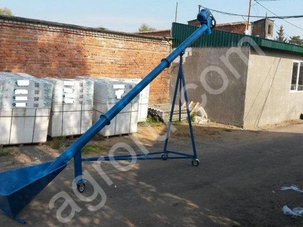 Шнековый транспортер для зерна