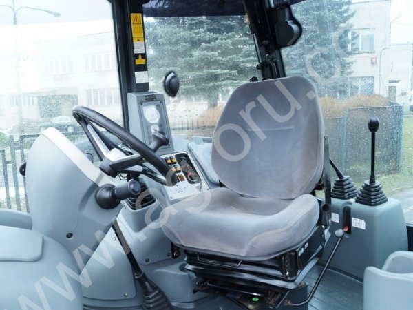 ЭКСКАВАТОР ПОГРУЗЧИК KOMATSU WB93S-5