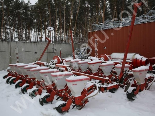 СЕЯЛКА KVERNELAND OPTIMA 8 РЯДОВ, МЕЖДУРЯДЬЕ 70 СМ с маркерами