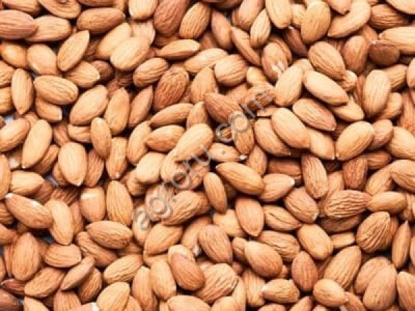 Грецкие орехи, кешью и миндальные орехи