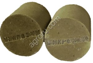 Биодеструктор жировых отходов Микрозим(tm) Гриз Трит(tm) в твердой медленнорастворимой форме.