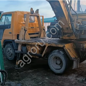 Автоэкскаватор колесный Isuzu Elf