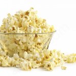 Зерно кукурузы для приготовления попкорна.