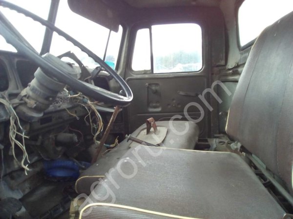 Автомобиль УРАЛ-4320