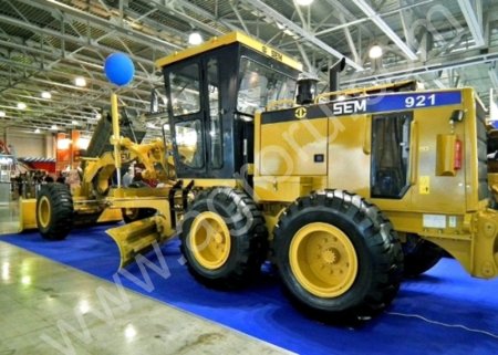 Автогрейдер Shandong SEM921