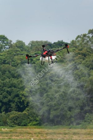 Обработка полей дронами XAG