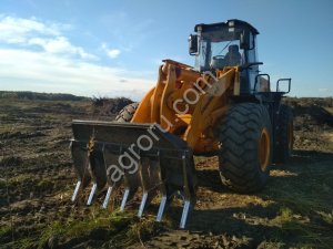 Отвал-корчеватель 2 м сталь 450HB для фронтального погрузчика