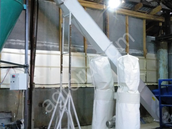 Транспортер ленточный скребковый КЛС-300