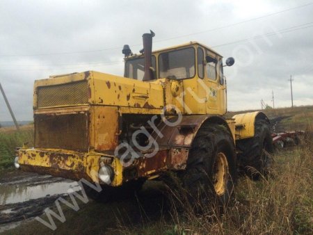 К-700  с плугом