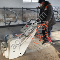 Нарезка швов (штроб) антискольжения для коров в полах коровника