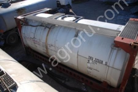 Сдаем в аренду, танк-контейнеры.