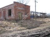 Здание под восстановление в большом благоустроенном селе