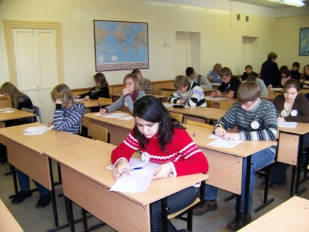 Первомайские школьники отравились некачественным молоком