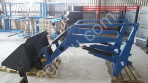 Погрузчик фронтальный универсальный ПКУ-0,8 (КУН)