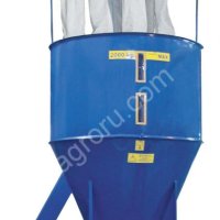 Кормосмеситель вертикальный шнековый