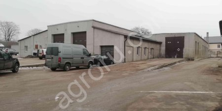 Грузовой автосервис с площадкой