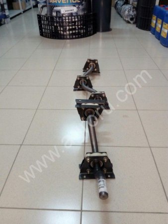 Вал соломотряса комбайна Claas