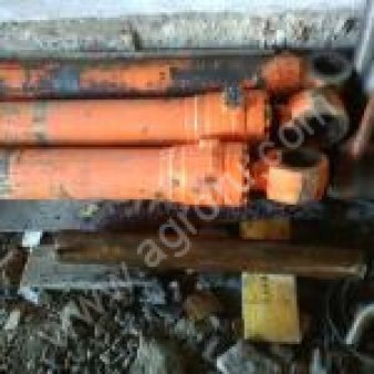 гидроцилиндры на экскаватор хитачи zx330-3