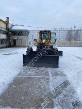 Автогрейдер XCMG GR215A