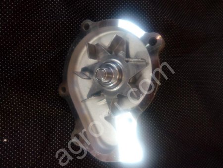 Помпа Kubota V3300/3600/3800