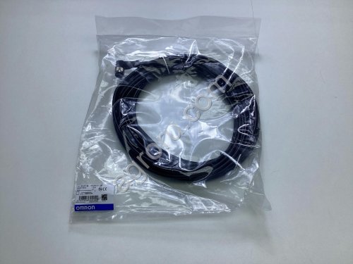 Кабель Omron XS2F-M12PUR4A10M, 10 м