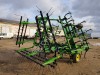 Культиватор John Deere 960 - 36 стойки 8,5 метров