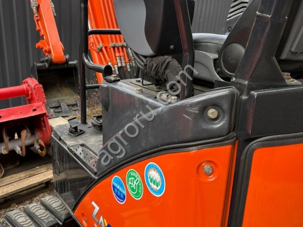 Мини экскаваторы Hitachi EX30