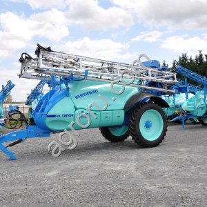 Прицепной опрыскиватель Berthoud Tracker 3200 DPA