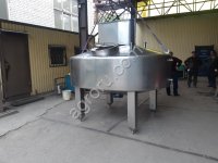 Вертикальный сыроизготовитель (ферментер) закрытого типа