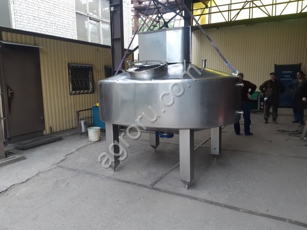 Вертикальный сыроизготовитель (ферментер) закрытого типа